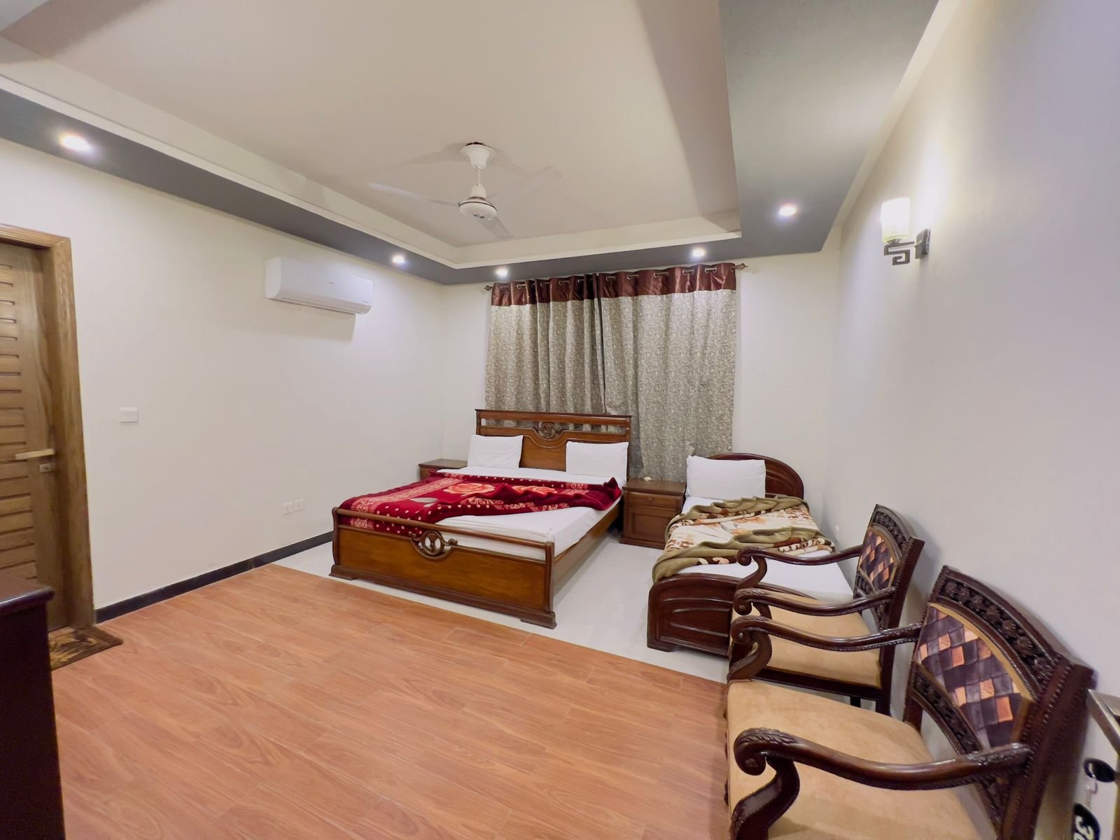 Deluxe Family Room (Up to 4 Guests)